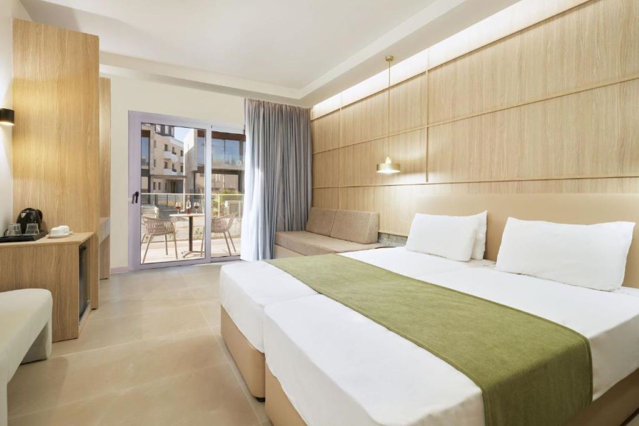 Twin Room Inland View 1