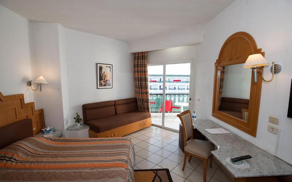 Standard Room Sea View 3