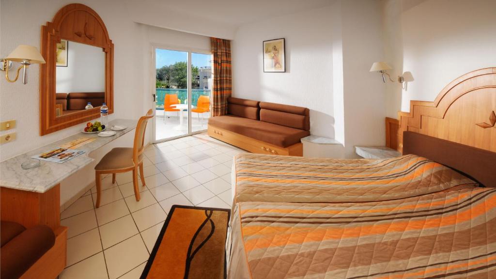 Standard Room Sea View 4