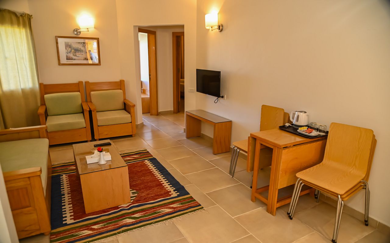 Apartment 2 Bed Rooms 1