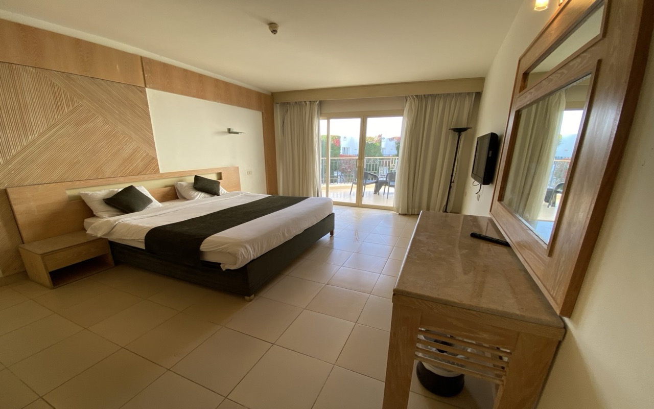 Standard Garden View Room 2