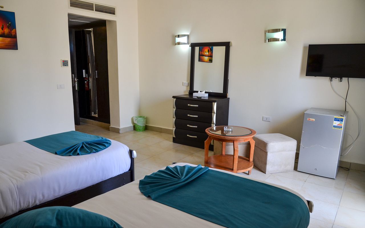 Promo Room 2