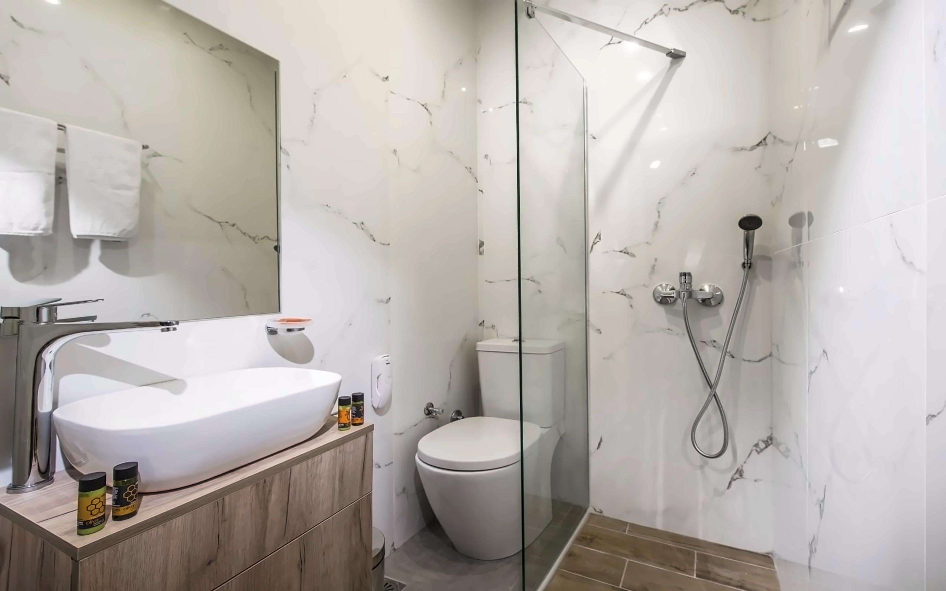 Double Room 2