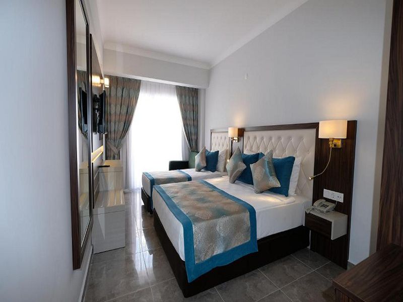 Standard Room Sea View 3