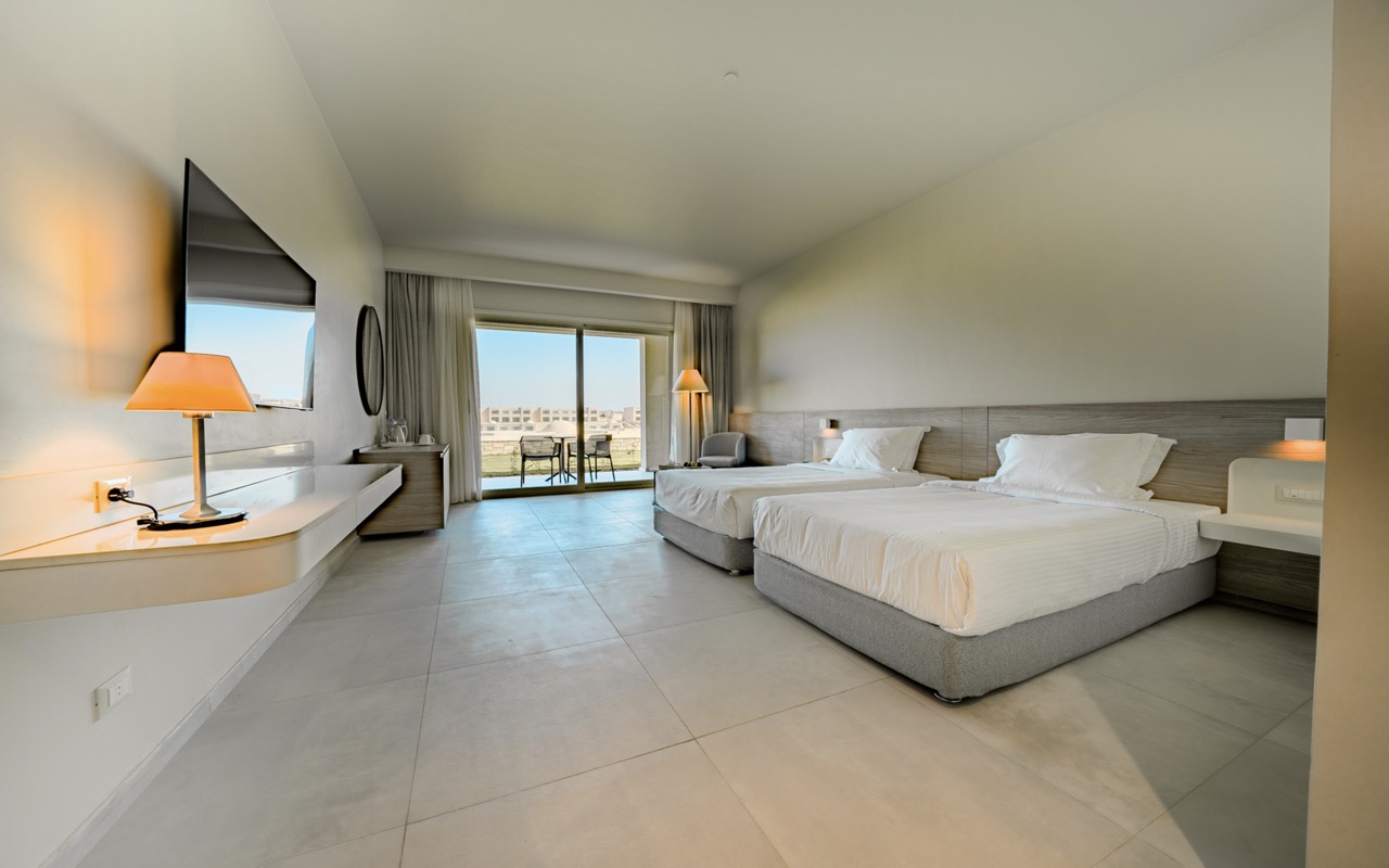 Deluxe Room 3