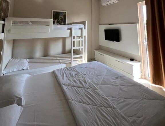 Standard Quadriple Room 3