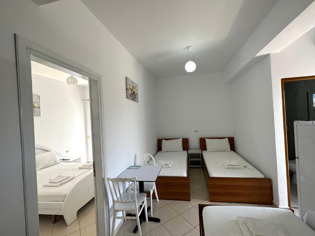 Apartment With Kitchen 1