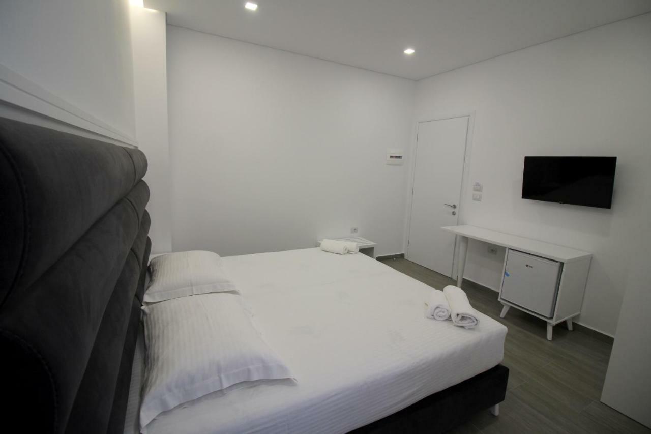 Double Room Sea View 2