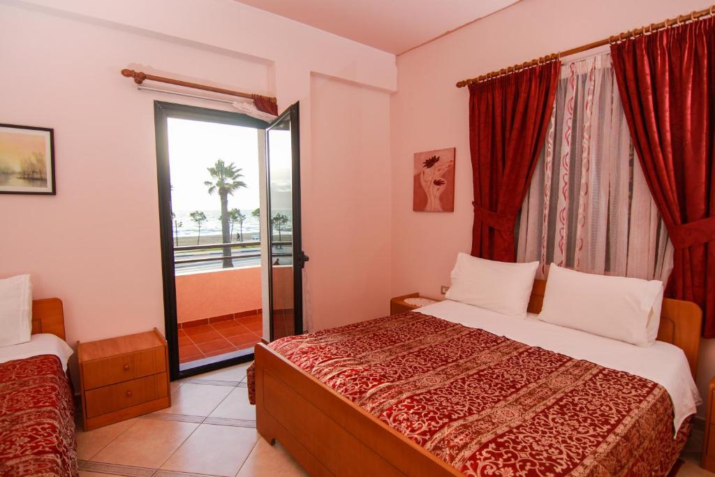 Quadriple Standard Room 1