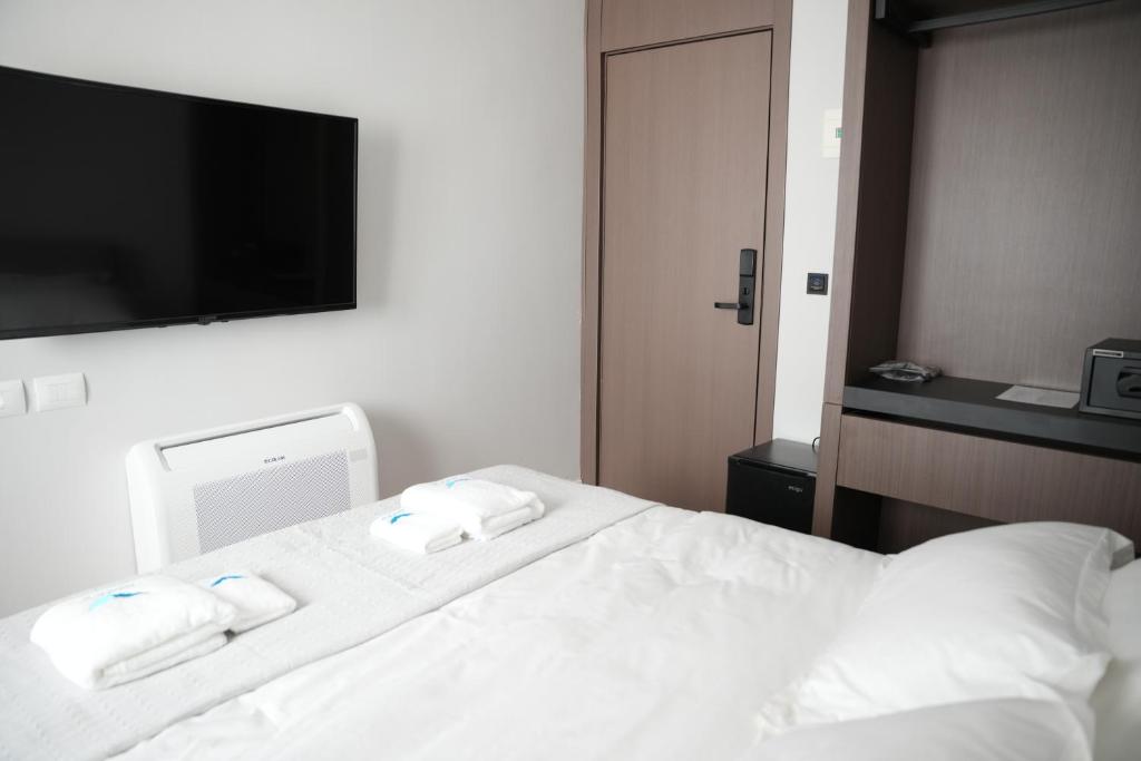 Small Room 2
