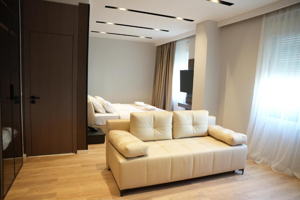 King Deluxe Room 3