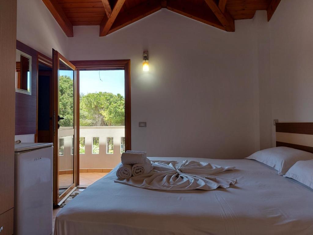 Double Room With Balcony No Kitchen 2
