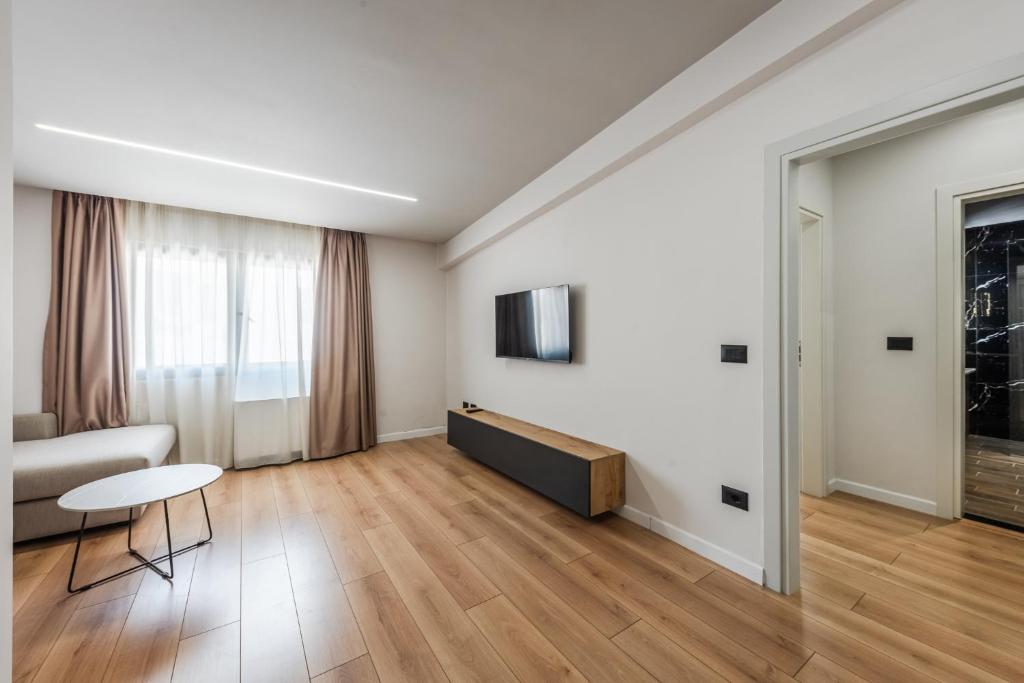 Family Room 2