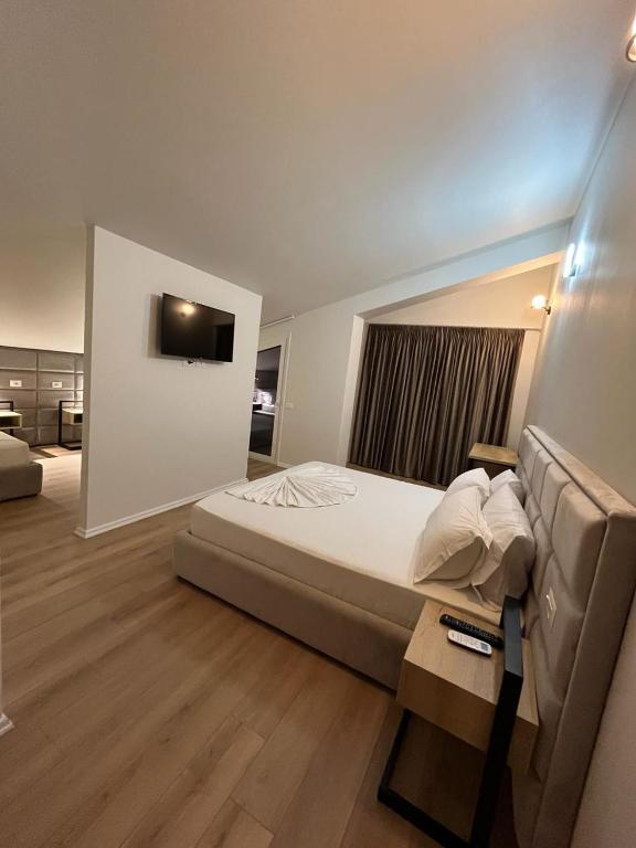 Luxury Quadruple Room 3