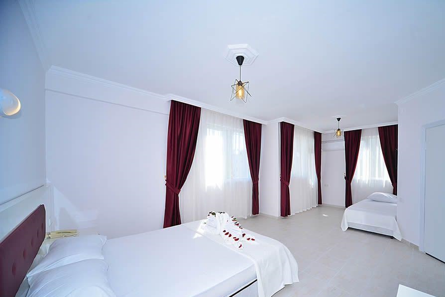 Large Room 1