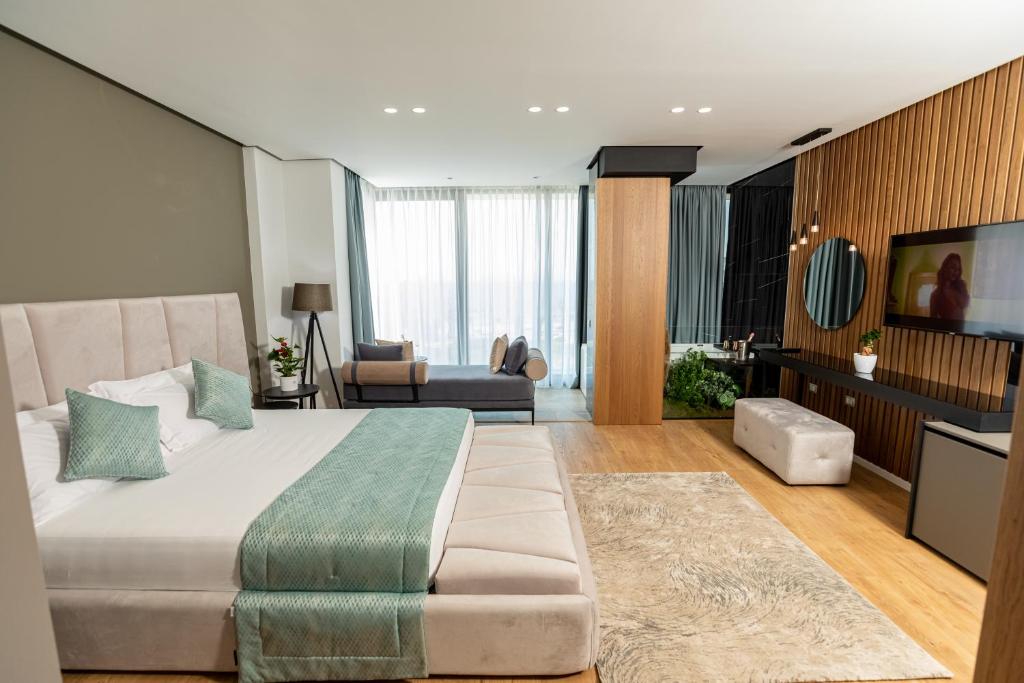 Suite With Jacuzzi 1
