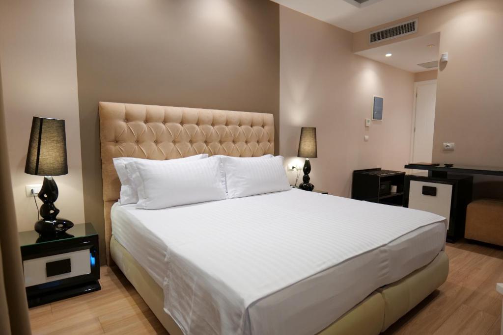 Deluxe Family Room Upper Floor 2nd or 3rd 3