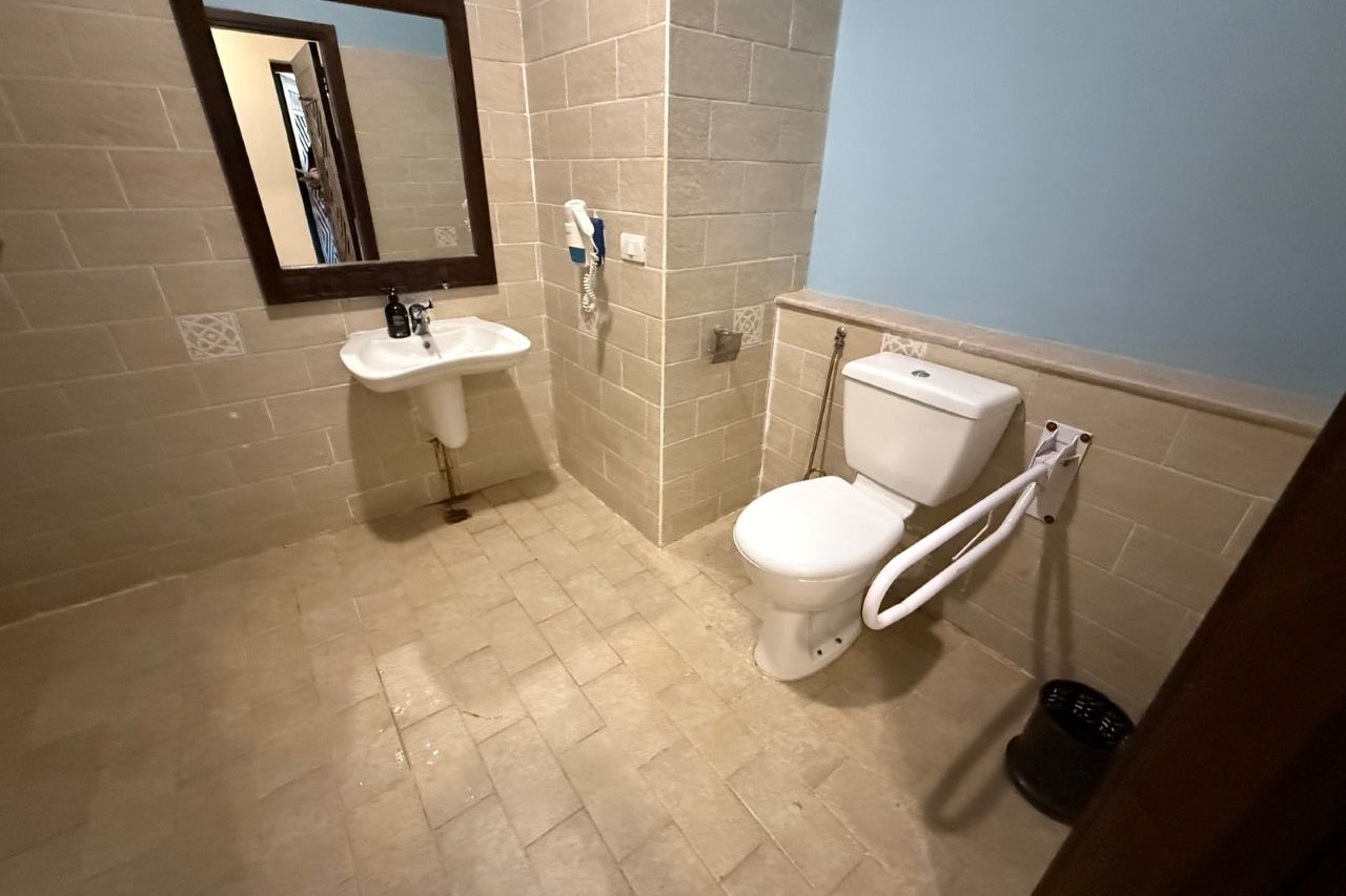Handicap room 2