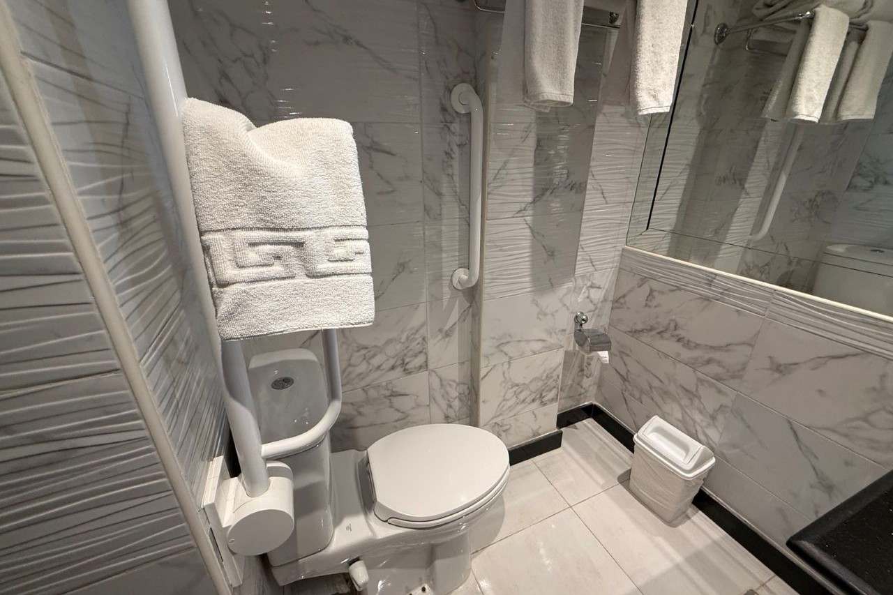 Handicap room 2