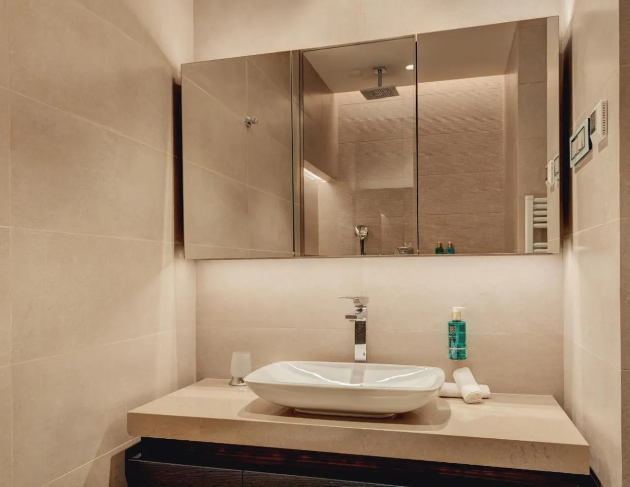 Mimosa Deluxe Suites 2