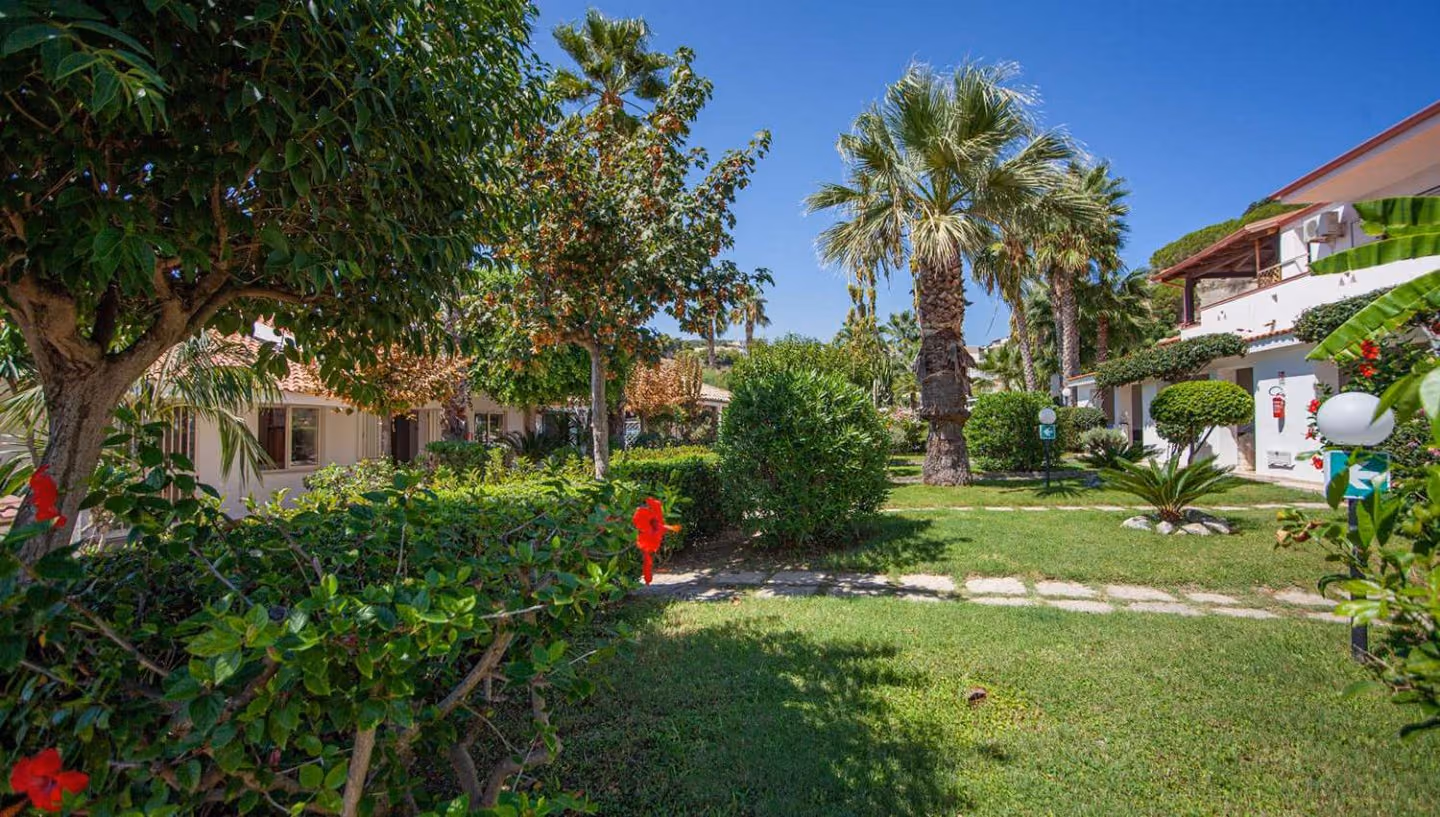 Valentour Villaggio Baia d'Ercole 3