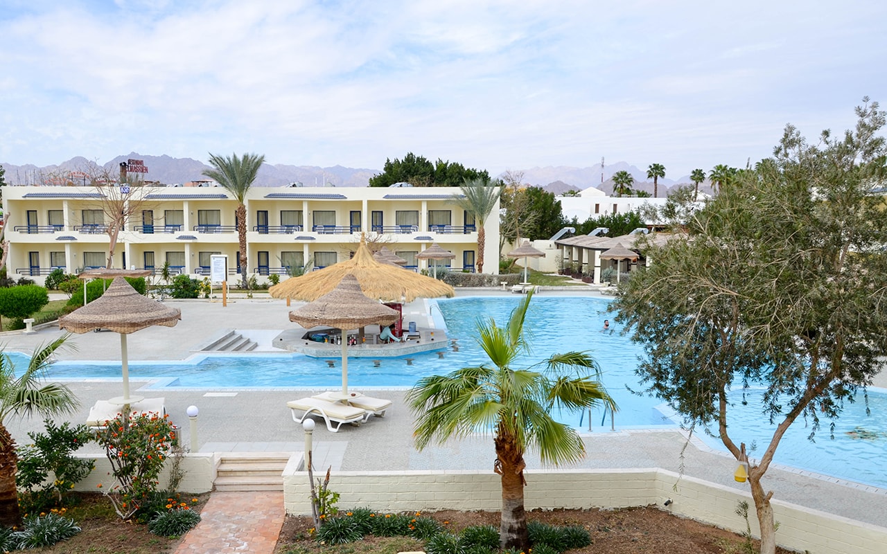 Cataract Resort 6