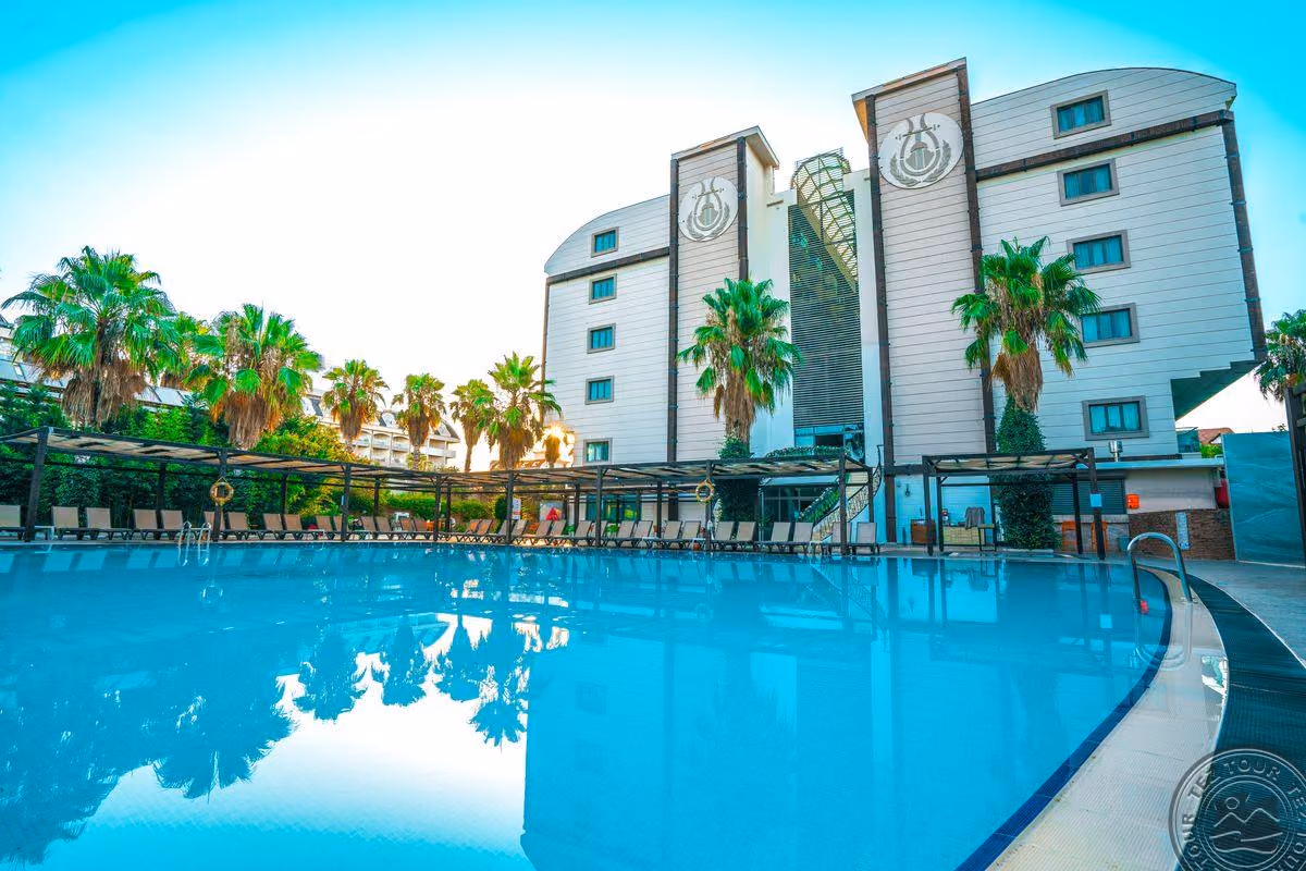 Orfeus Queen Hotel