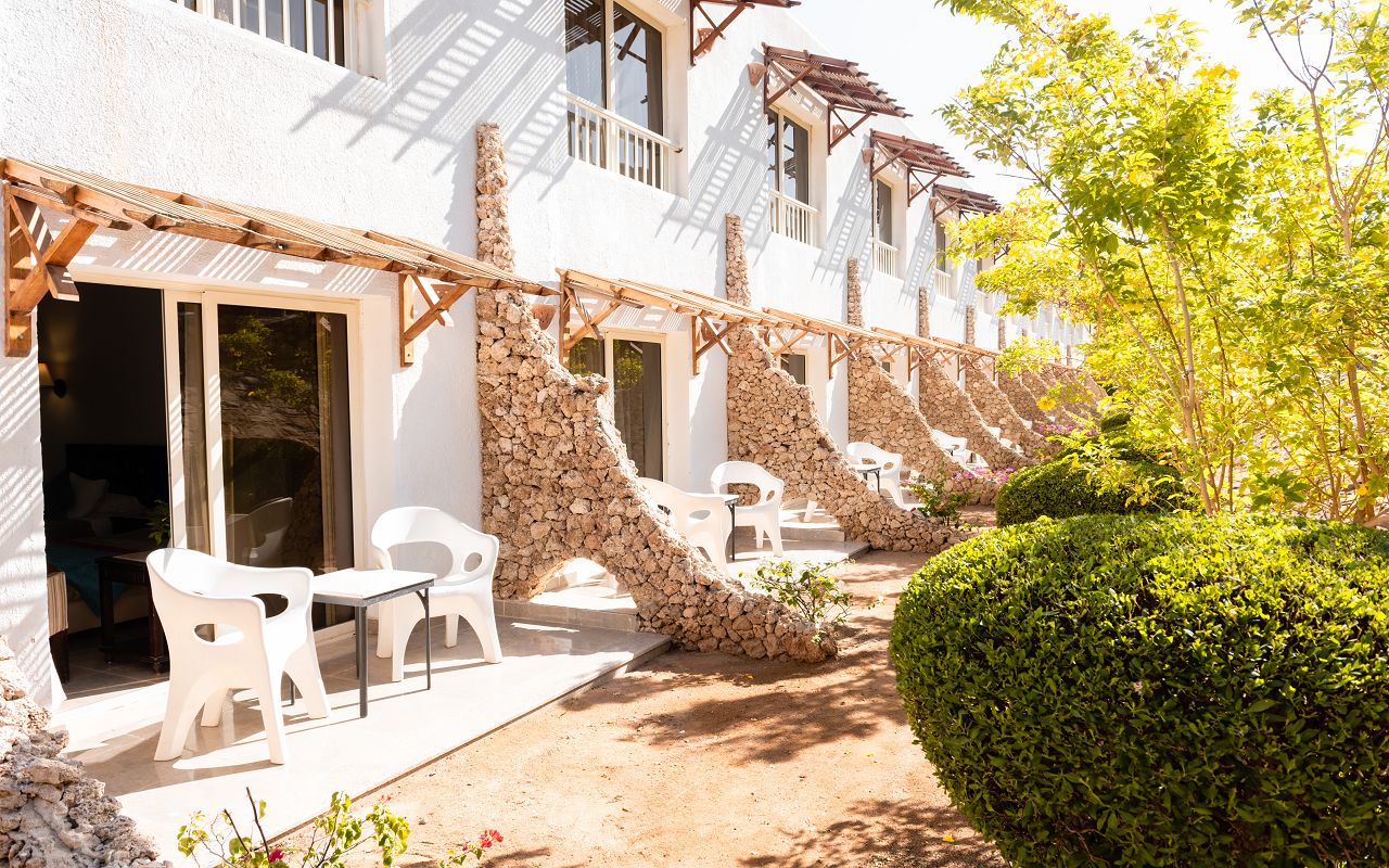 Turquoise Beach Hotel 2