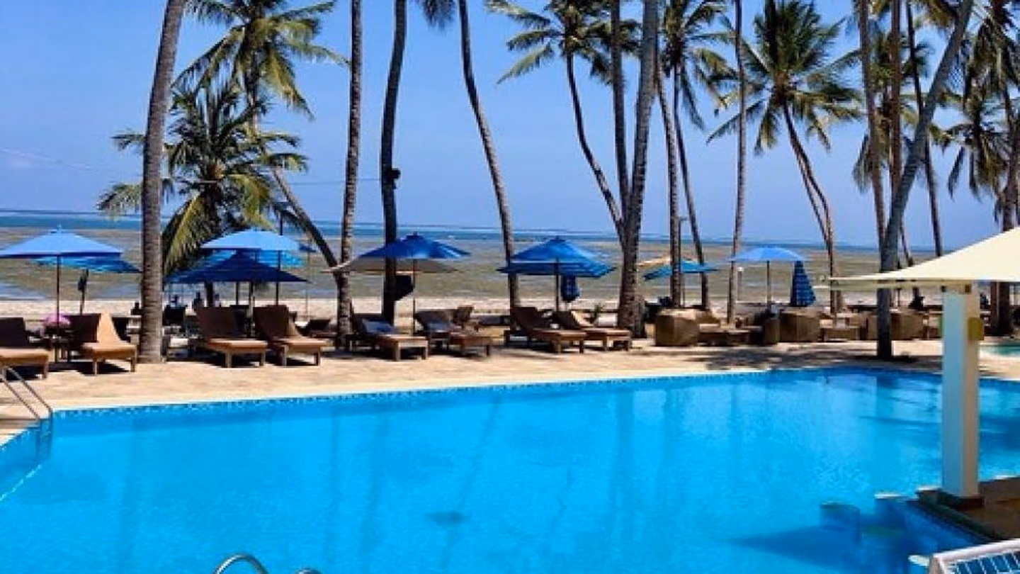 Kenya Bay Beach 3