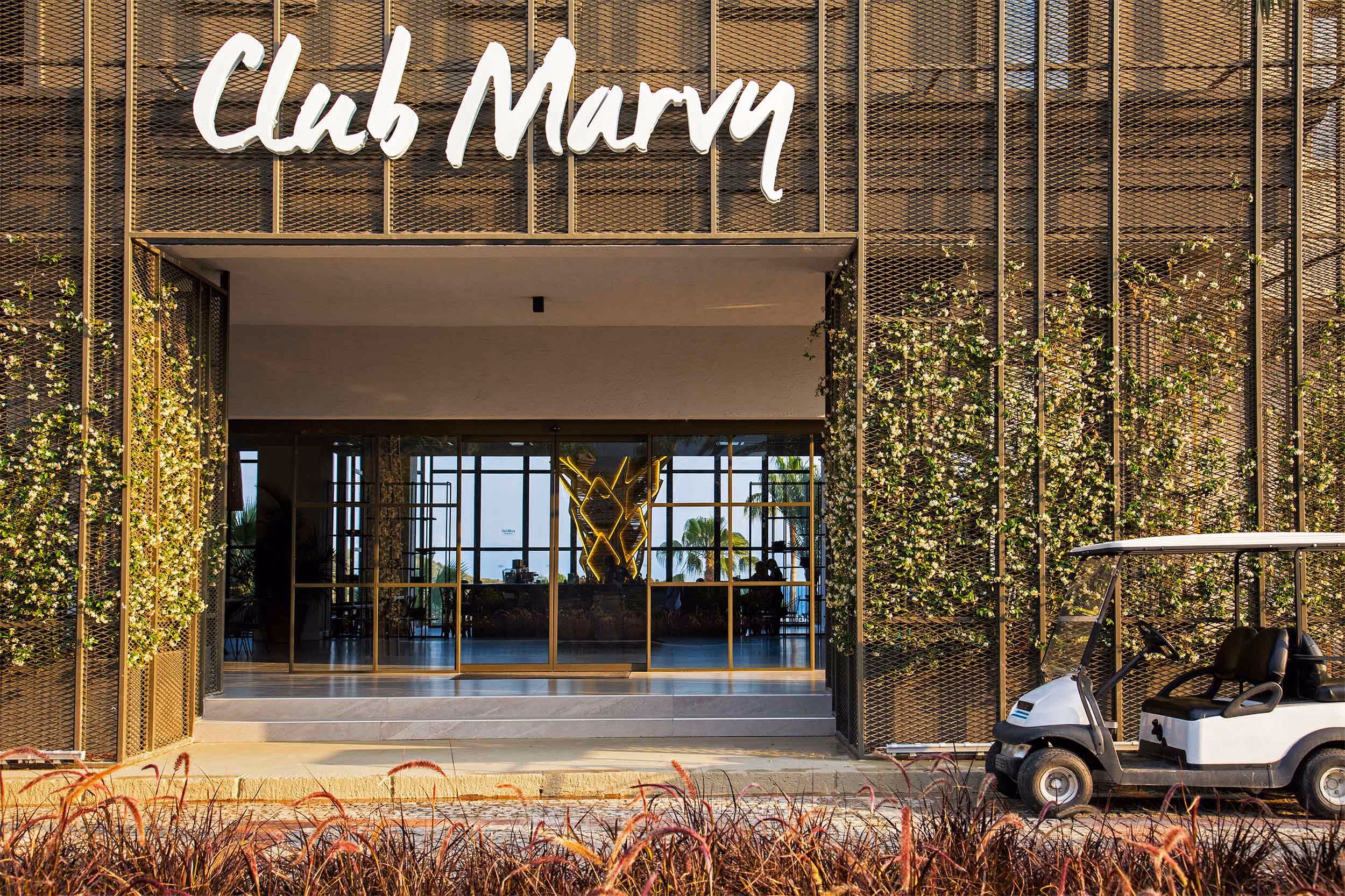 Club Marvy 2