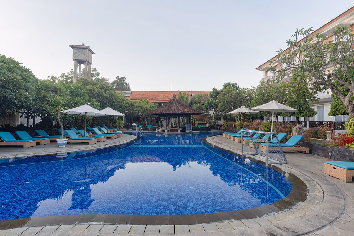 Kuta Beach Club 6