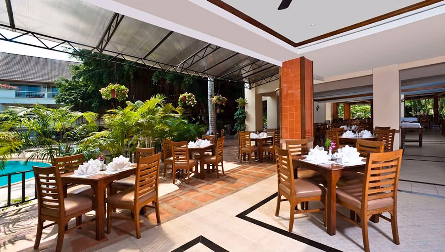 Pinnacle Grand Jomtien Resort & Beach Club 6
