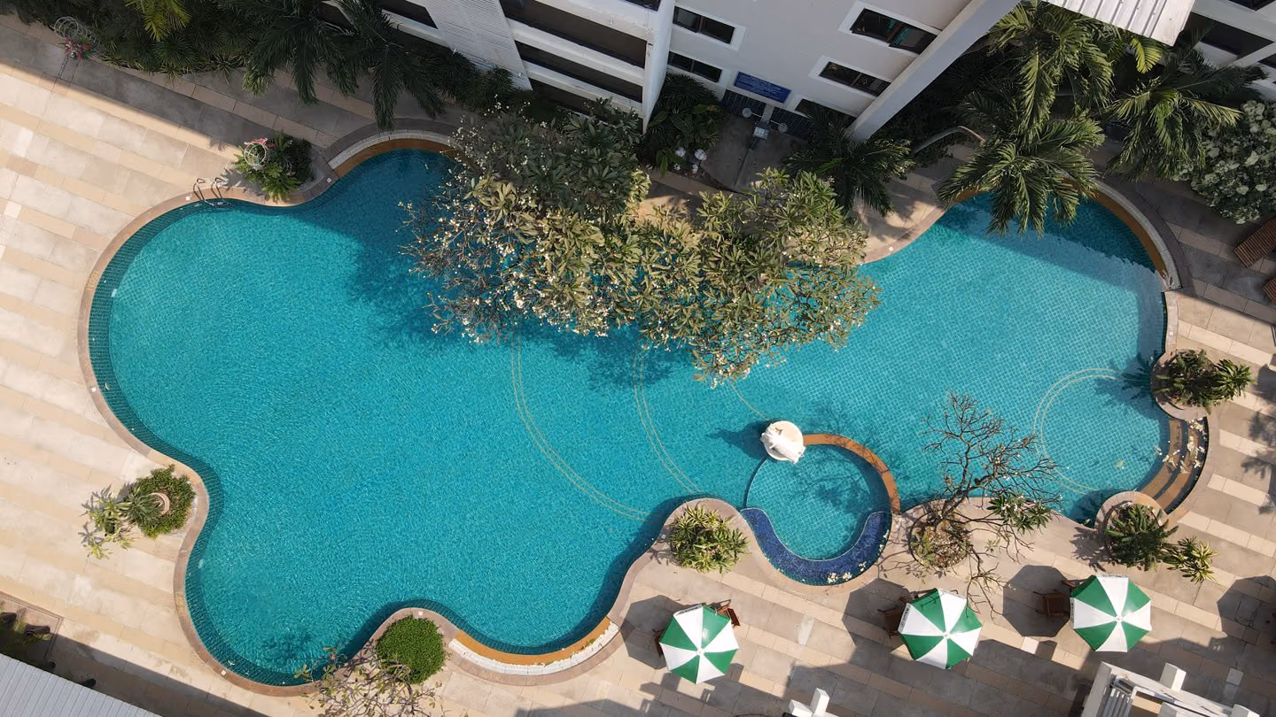 Sea Breeze Jomtien Resort 6