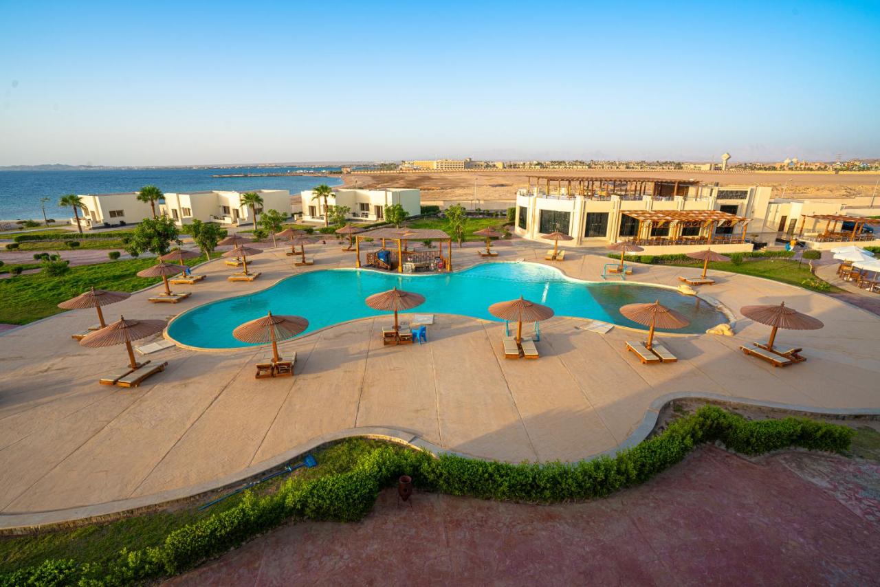 New Eagles Aqua Park Resort 4