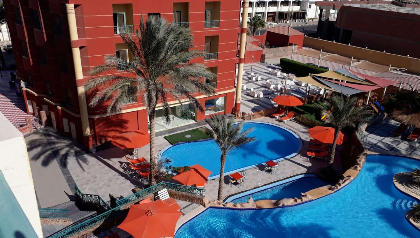 Sun & Sea Hotel 5