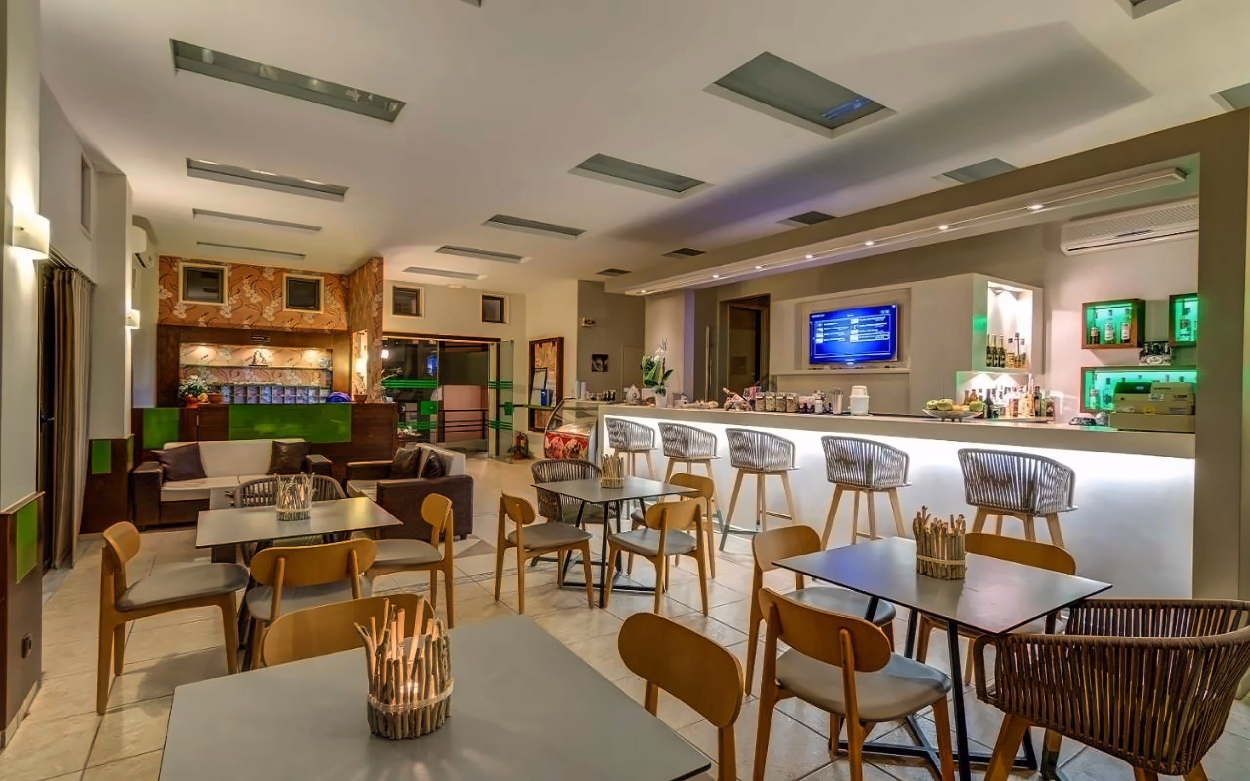 Alkionis Beach Hotel Apartments 5