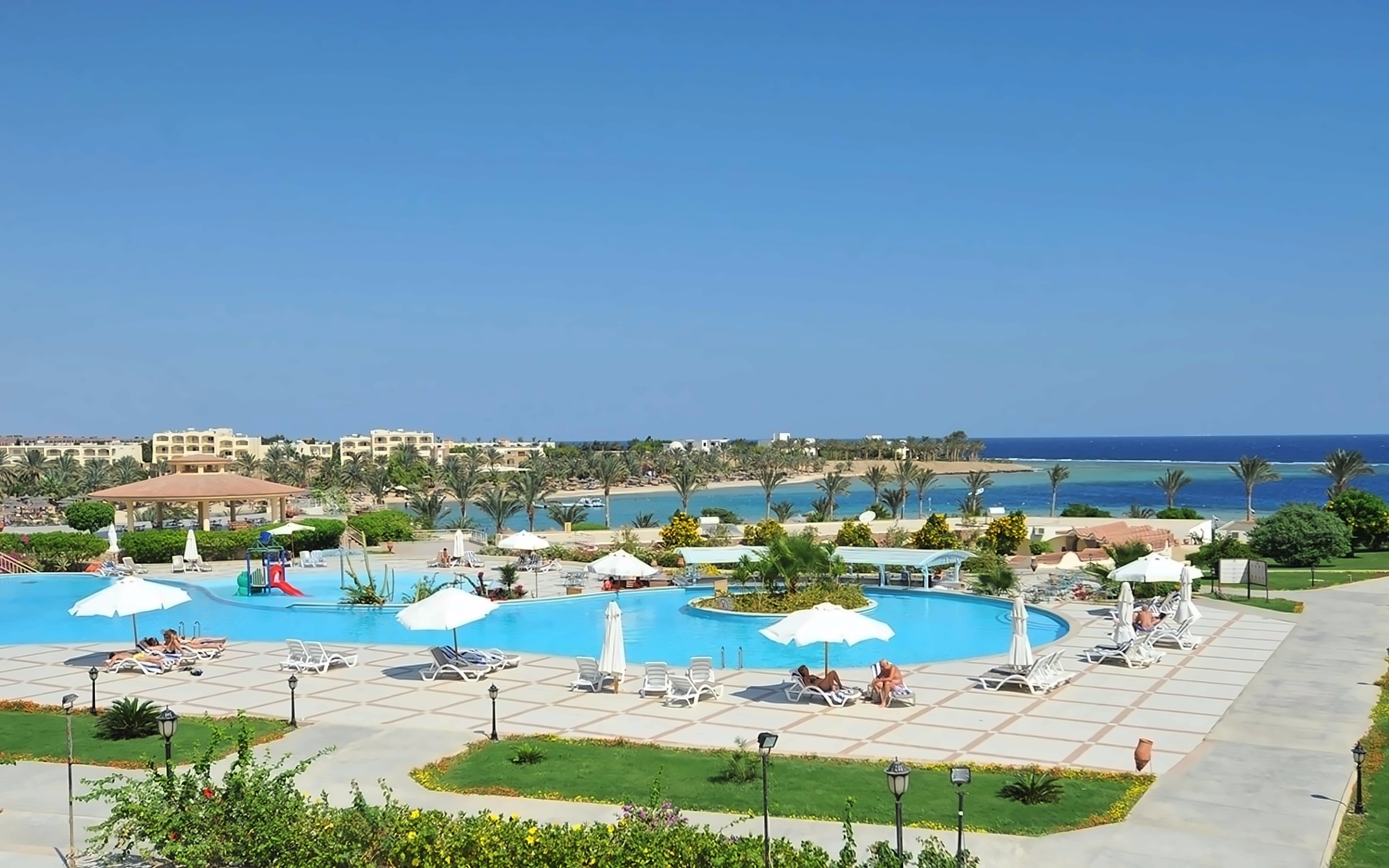 Royal Brayka Beach Resort 4