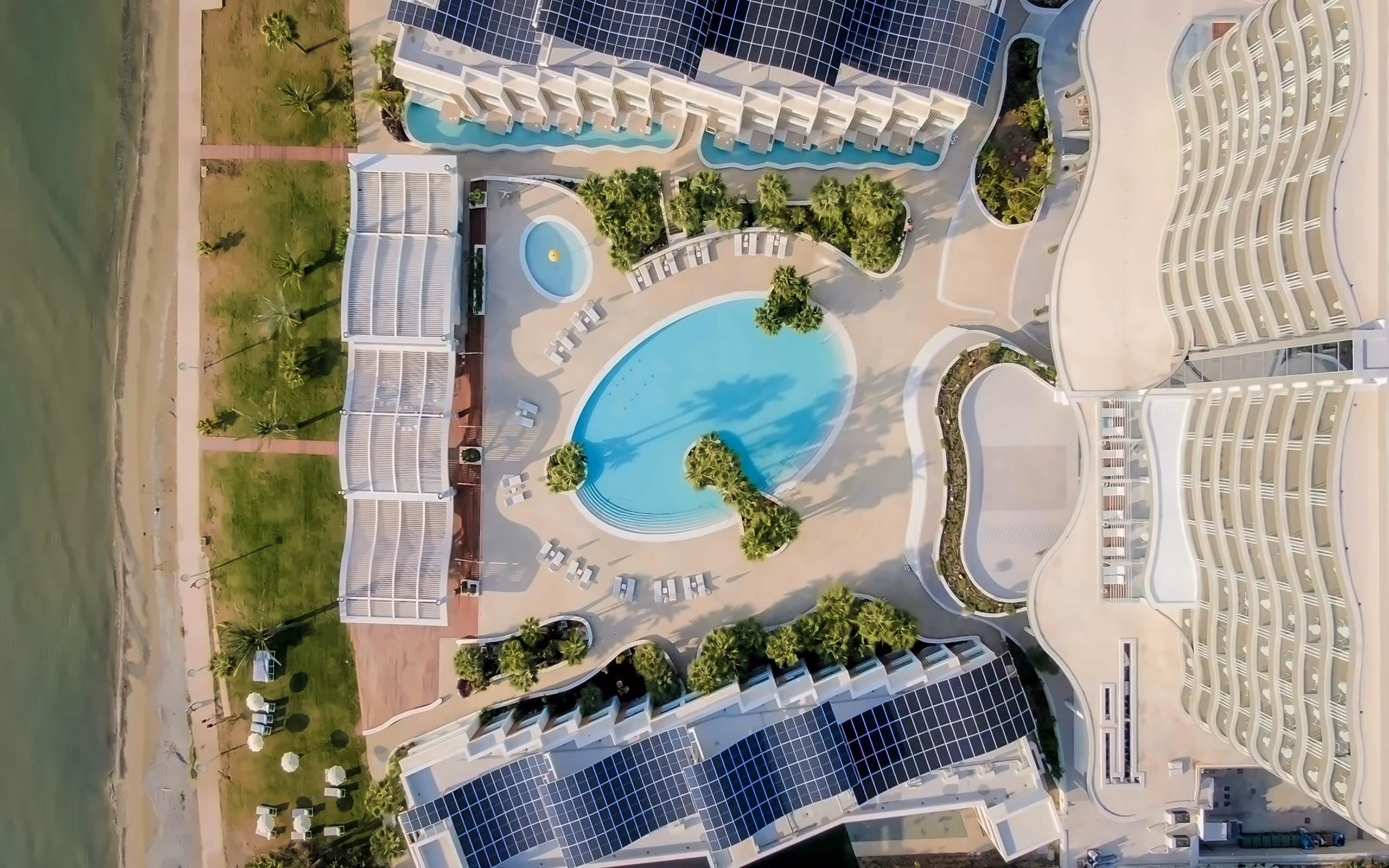 Radisson Beach Resort Larnaca 3