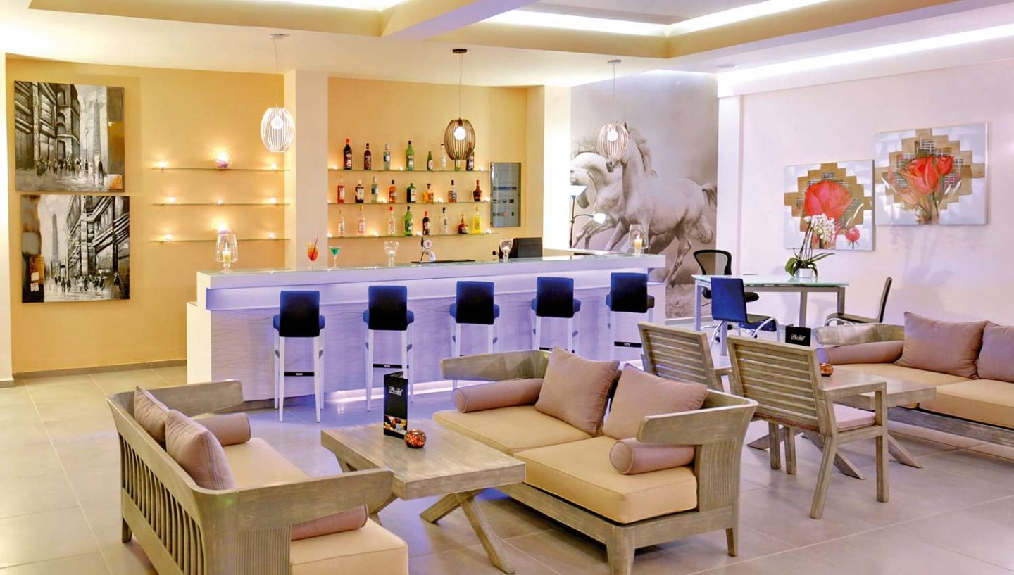 The Royal Grand 2