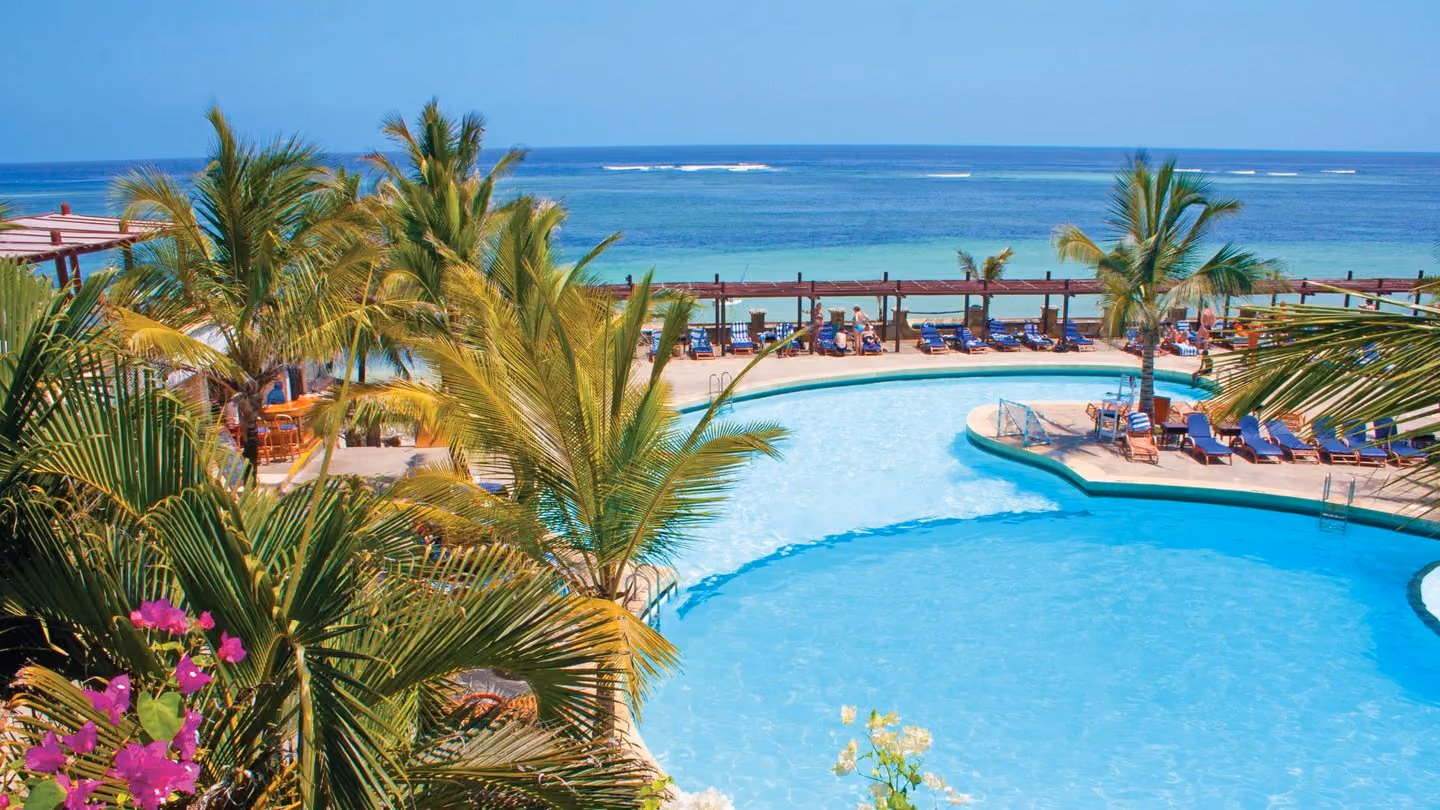 Leopard Beach Resort & Spa 4