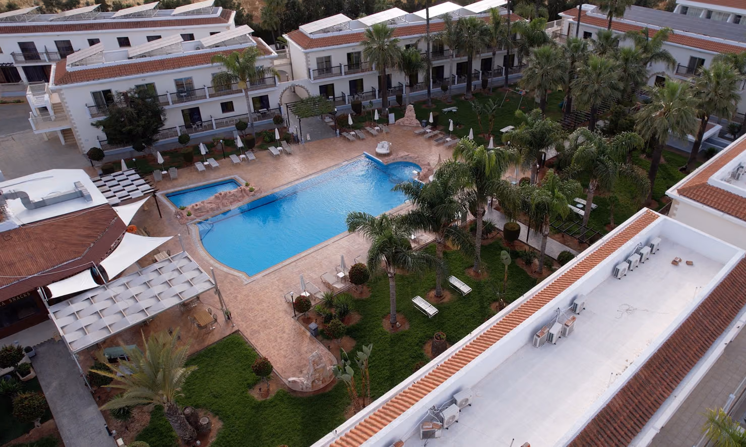 Loutsiana Hotel Apartments 4
