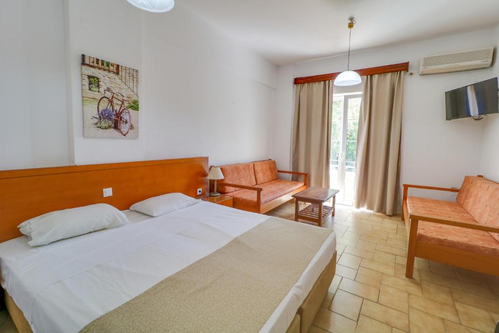 Triple Room 1