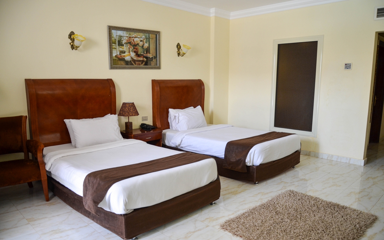 Deluxe Pool View Room 1