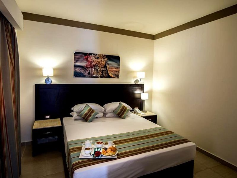 Family Room 2
