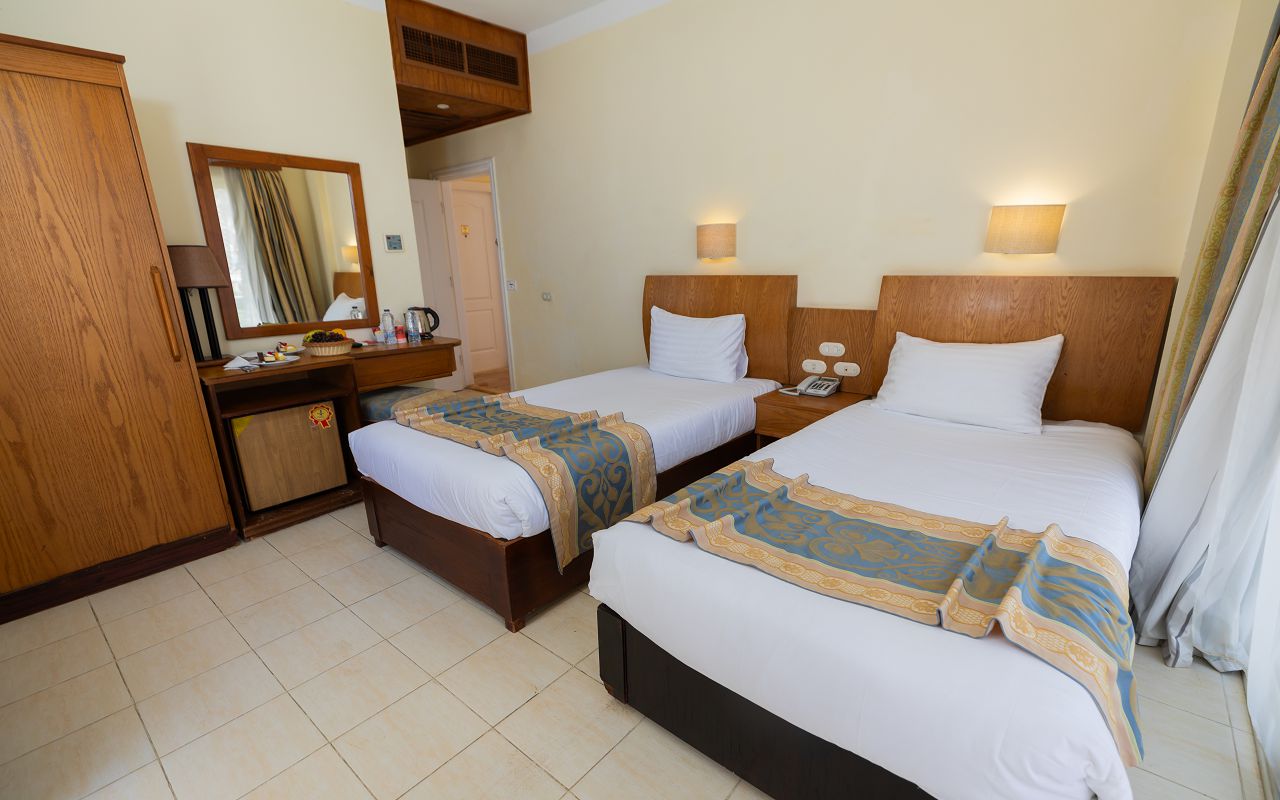 Standard Room Sea View 4