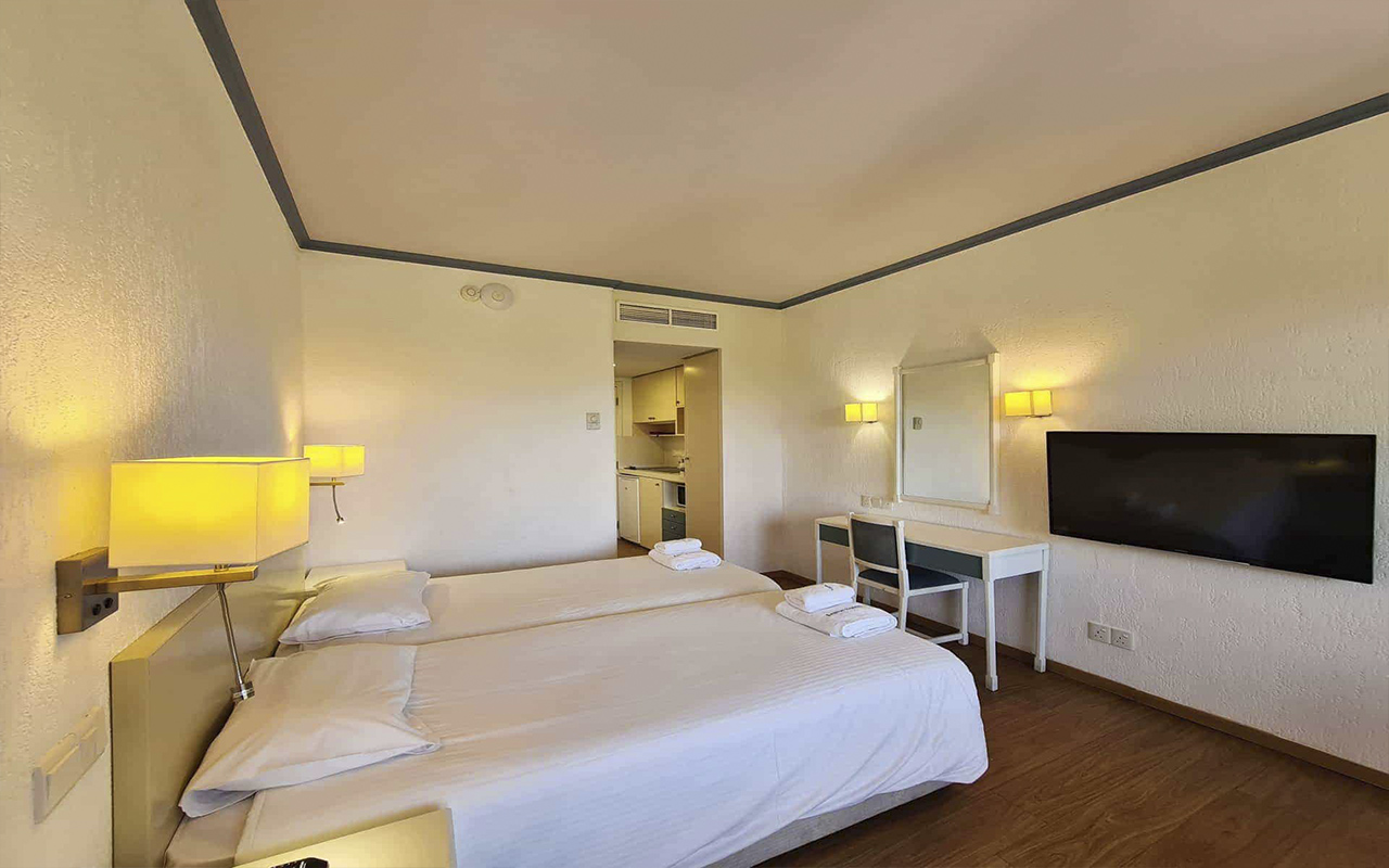 Studio Apartment 3