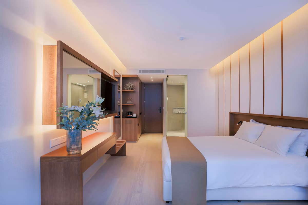 Standard Room Inland View 2