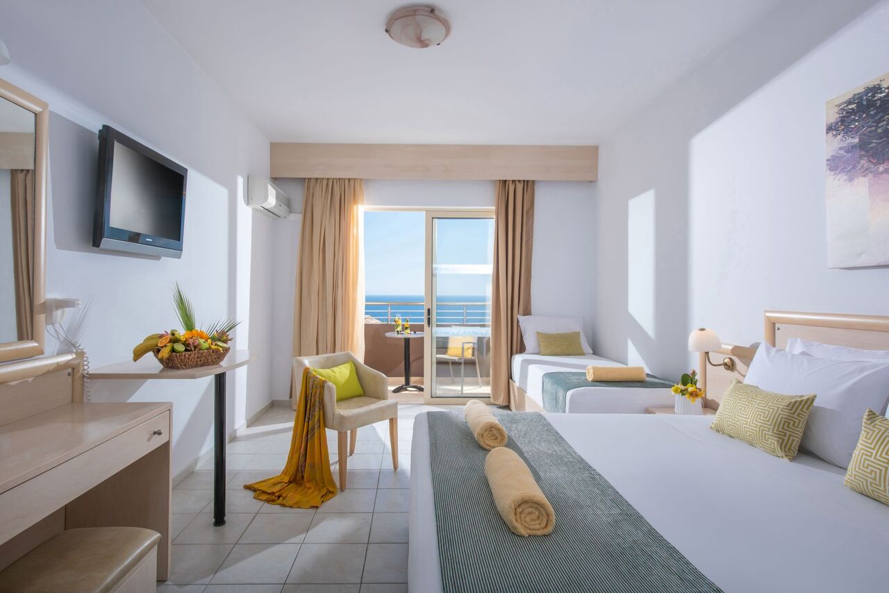 Executive Double Sea View Main Building 1