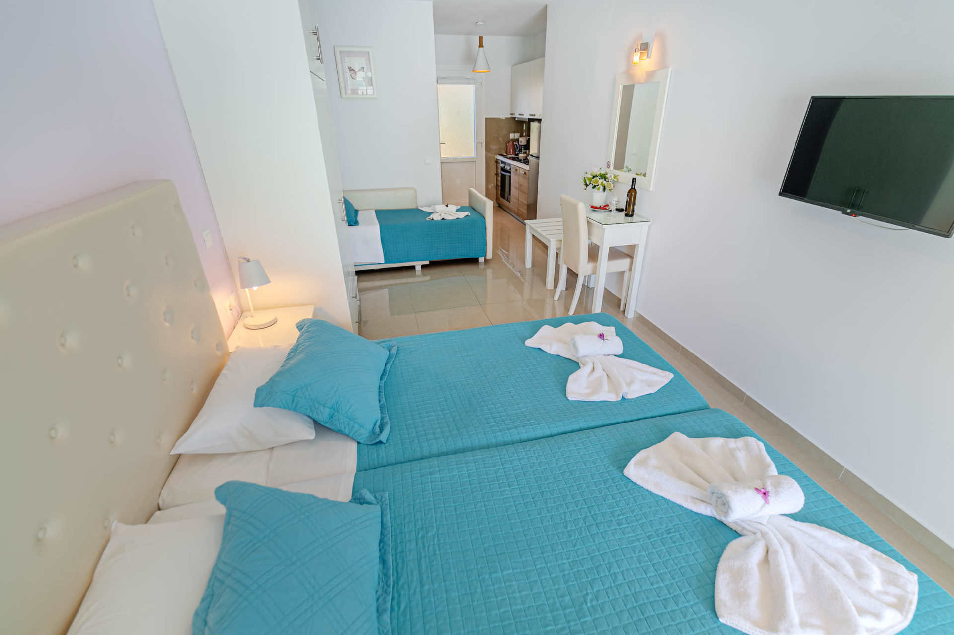 Comfort Swim Up Room 2