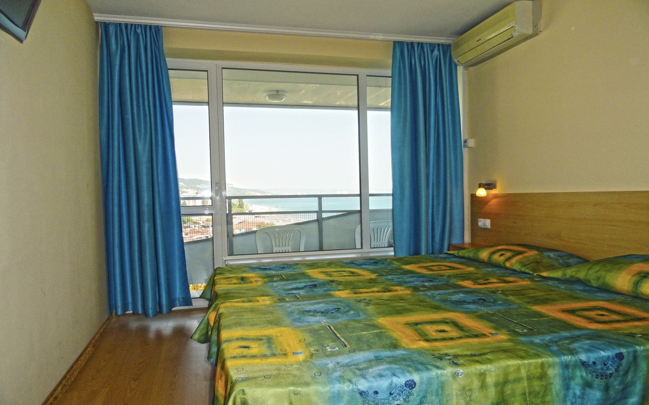 Double Room Promo 2
